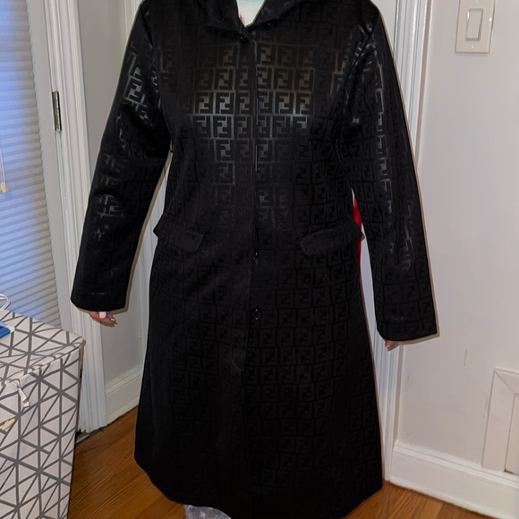 Preloved Fendi black long coat with hood FF logo pristine condition size M - Picture 1 of 11